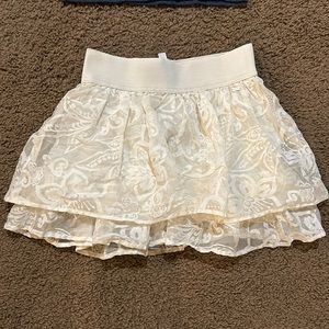 - Aeropostale Sz XS  - ivory skirt -